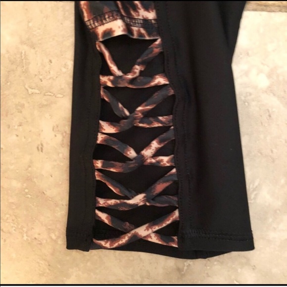 NWT Bebe Sport Bling Logo Cheetah Print Crop, sz M - Picture 6 of 6